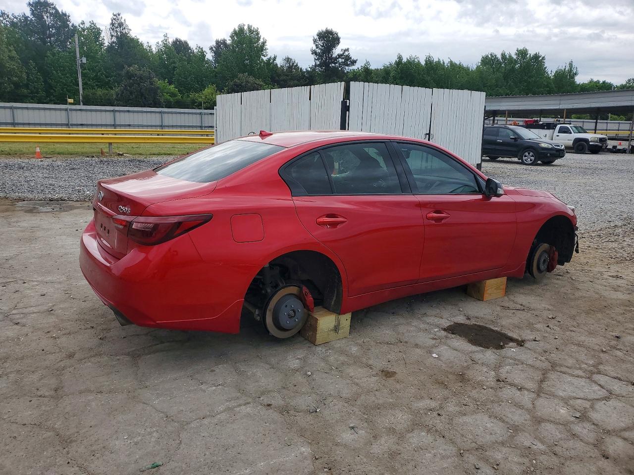 INFINITI Q50