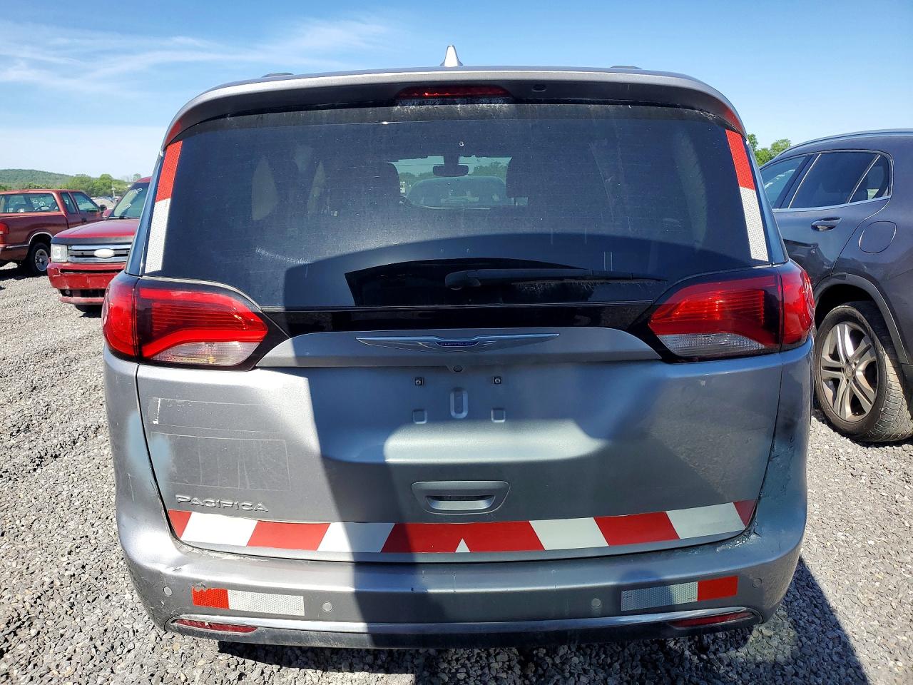 Chrysler Pacifica Touring L