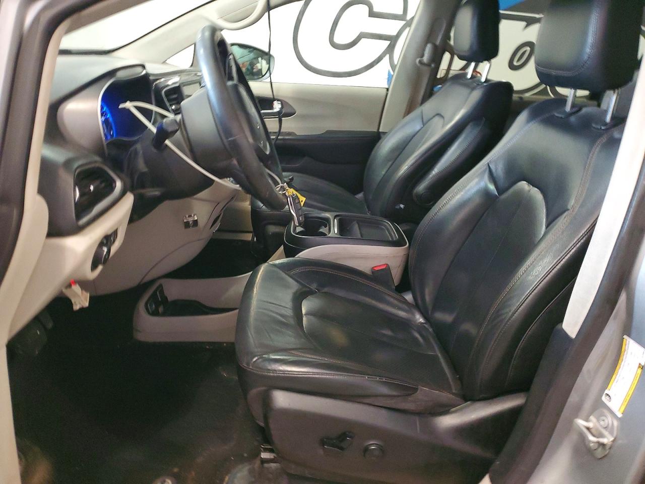 Chrysler Pacifica Touring L