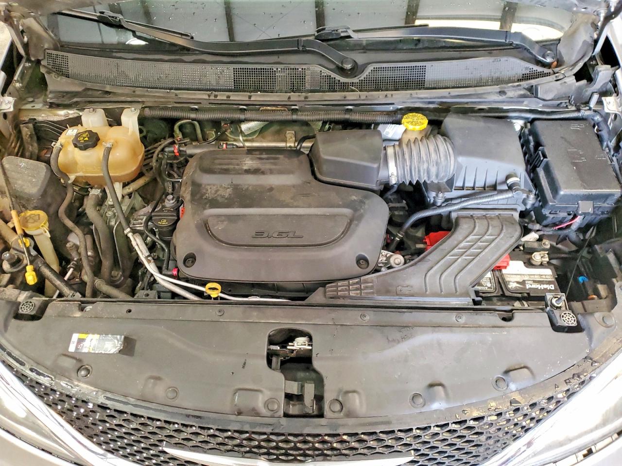Chrysler Pacifica Touring L