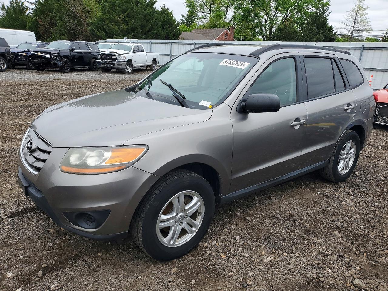 Salvage Hyundai SANTA FE Image