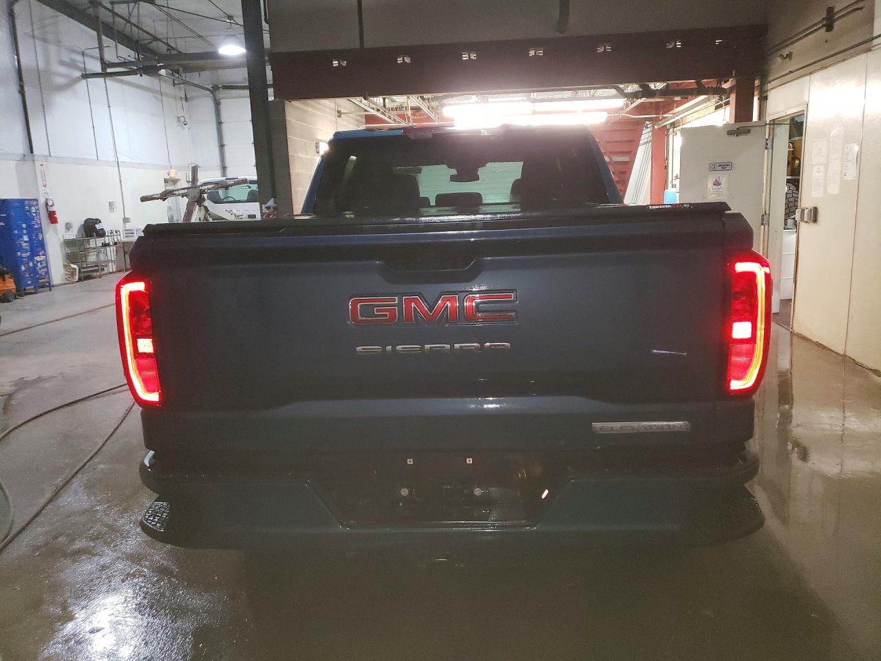GMC Sierra K1500 Elevation-l