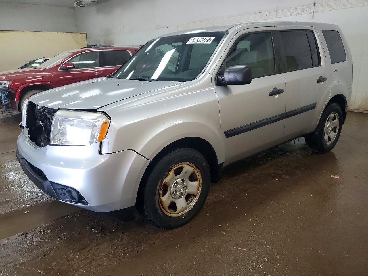 Salvage Honda Pilot Image