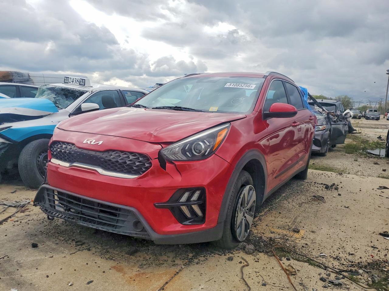Salvage Kia Niro Image