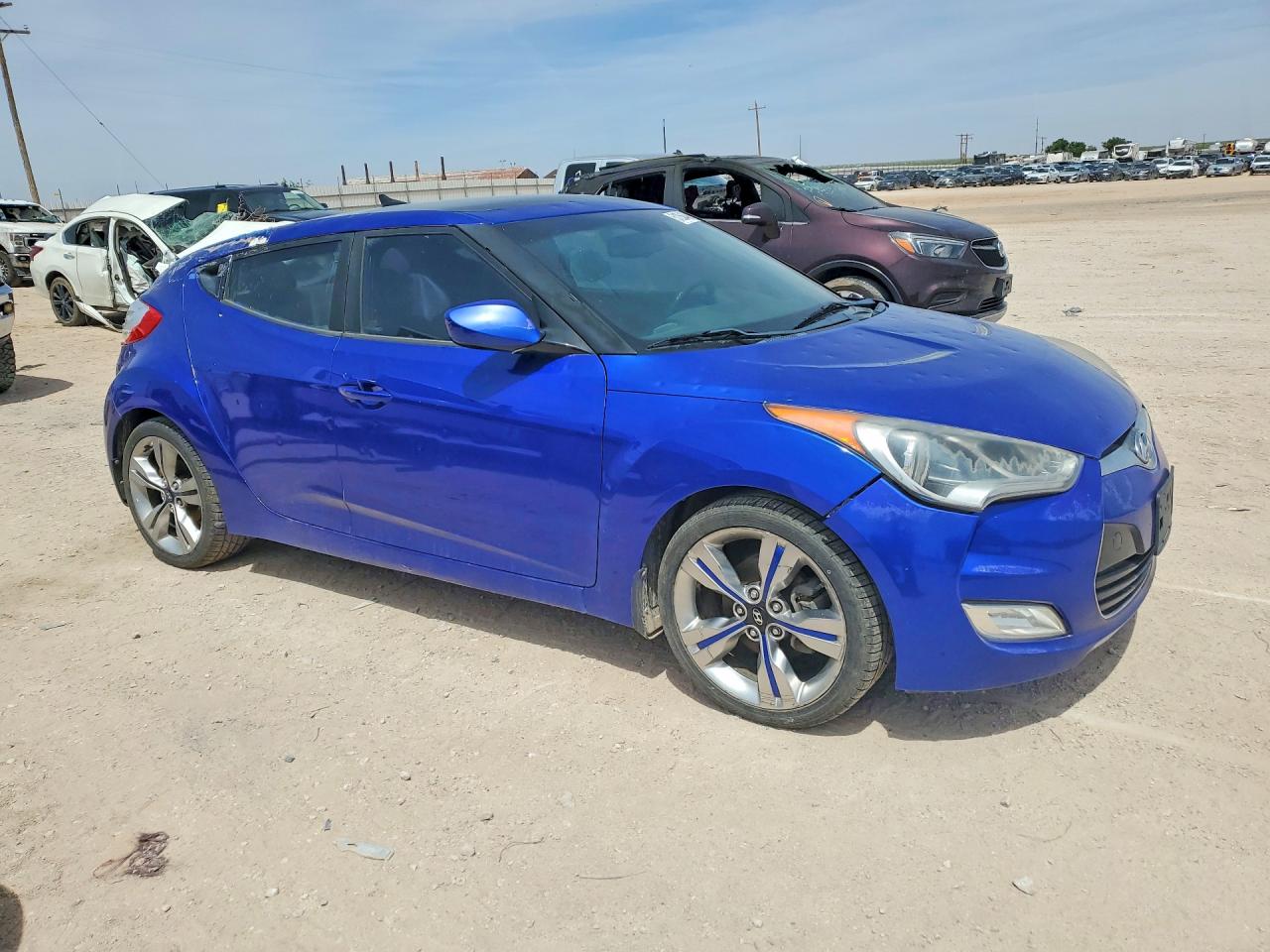 Hyundai VELOSTER Base