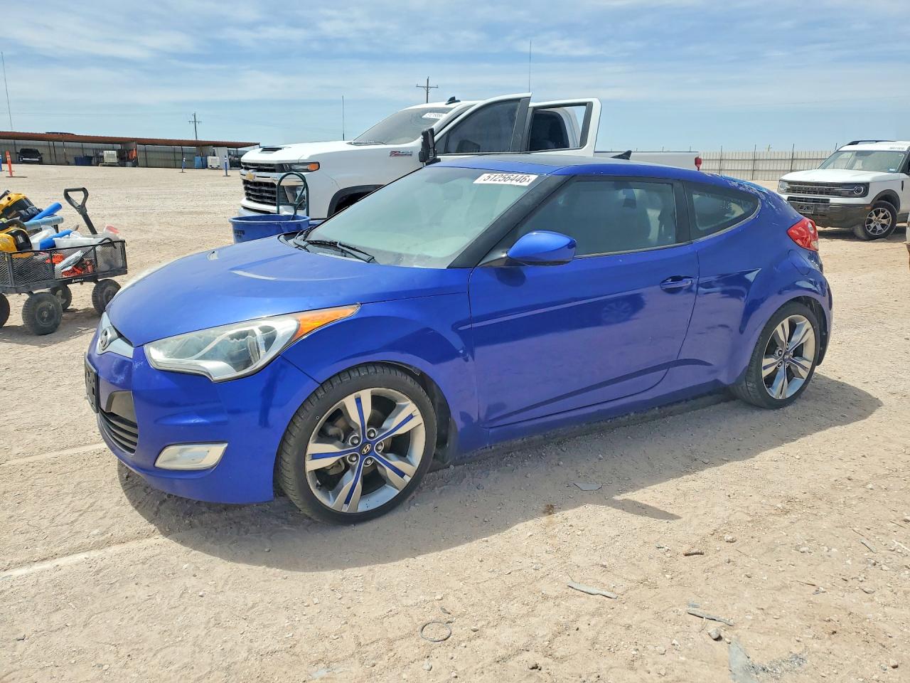 Salvage Hyundai VELOSTER Image