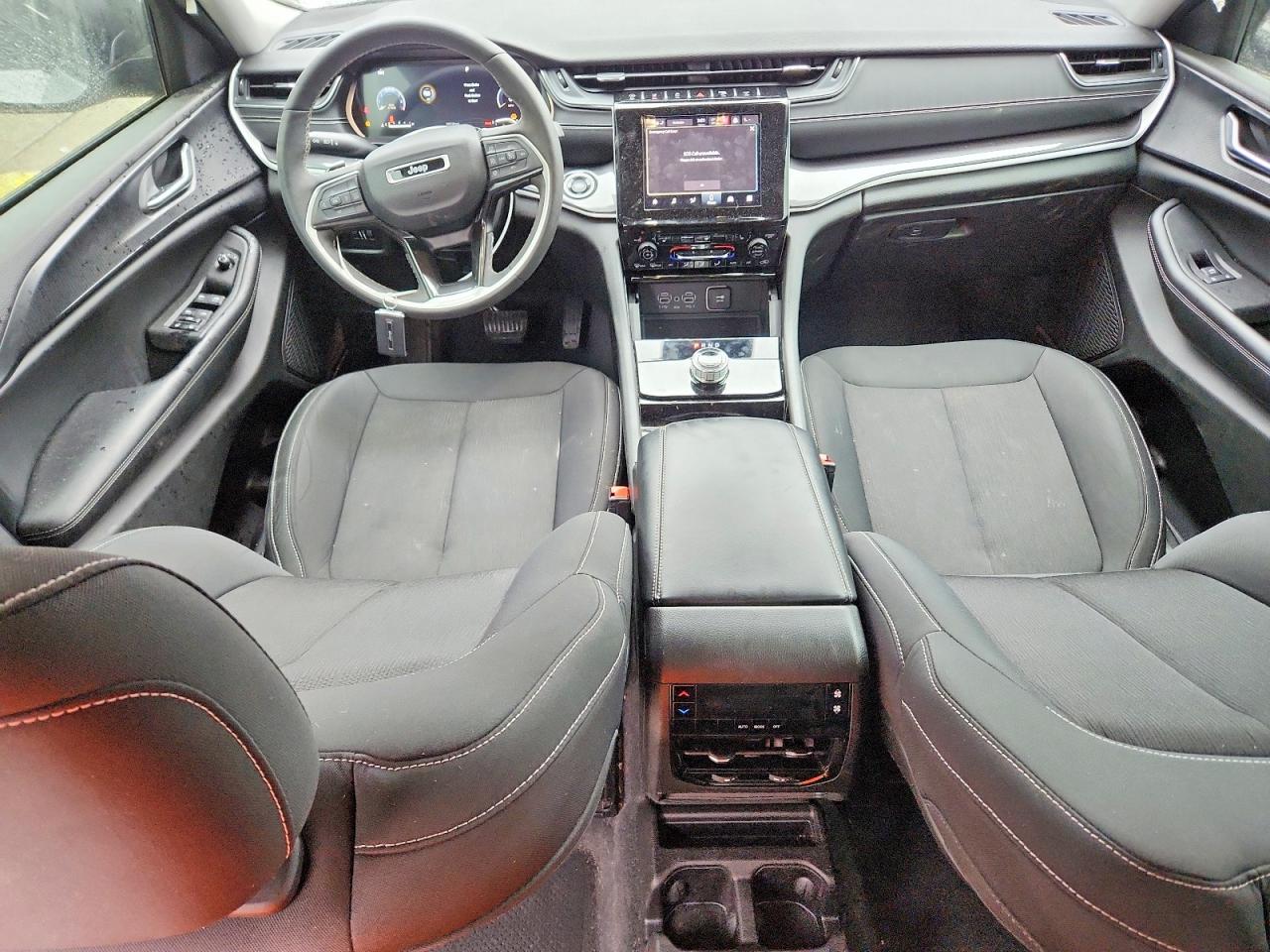 Jeep Grand Cherokee L Laredo