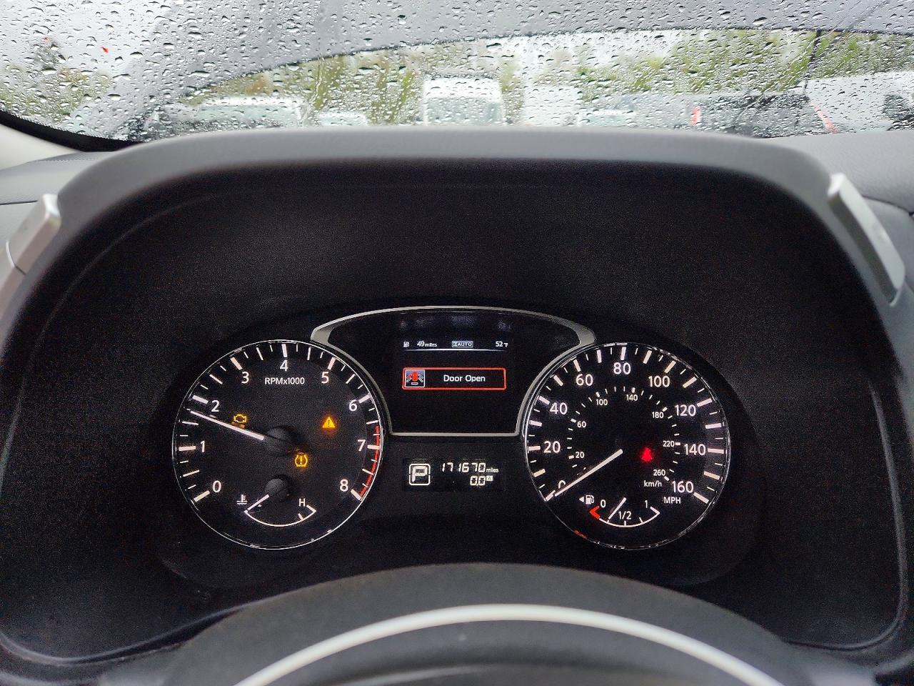 Nissan Pathfinder S