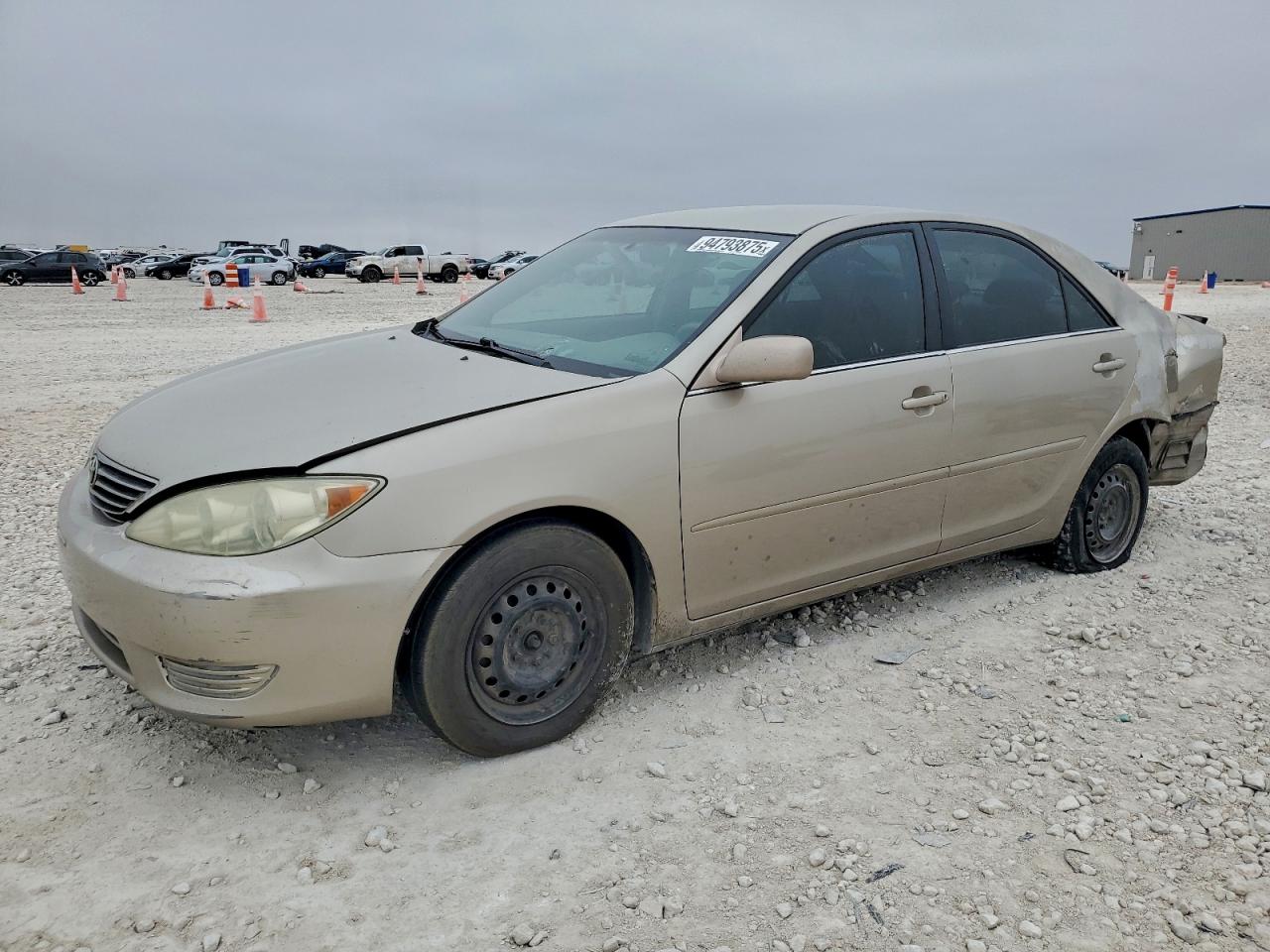 Salvage Toyota Camry Image