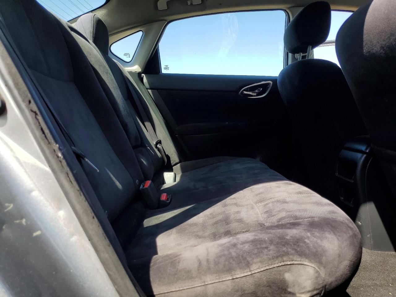 Nissan Sentra S