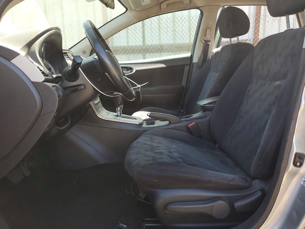 Nissan Sentra S