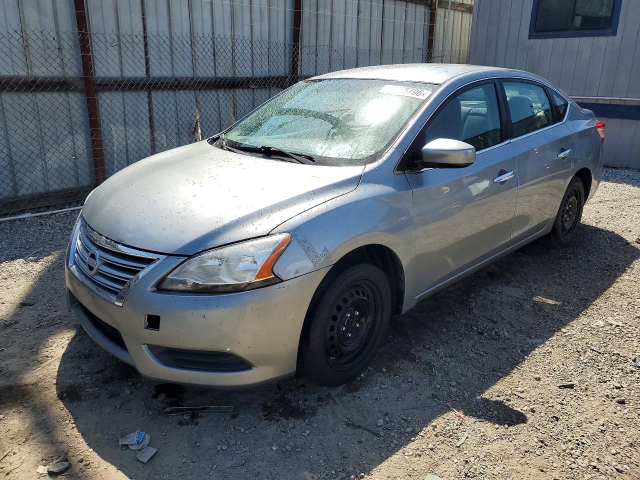 Salvage Nissan Sentra Image