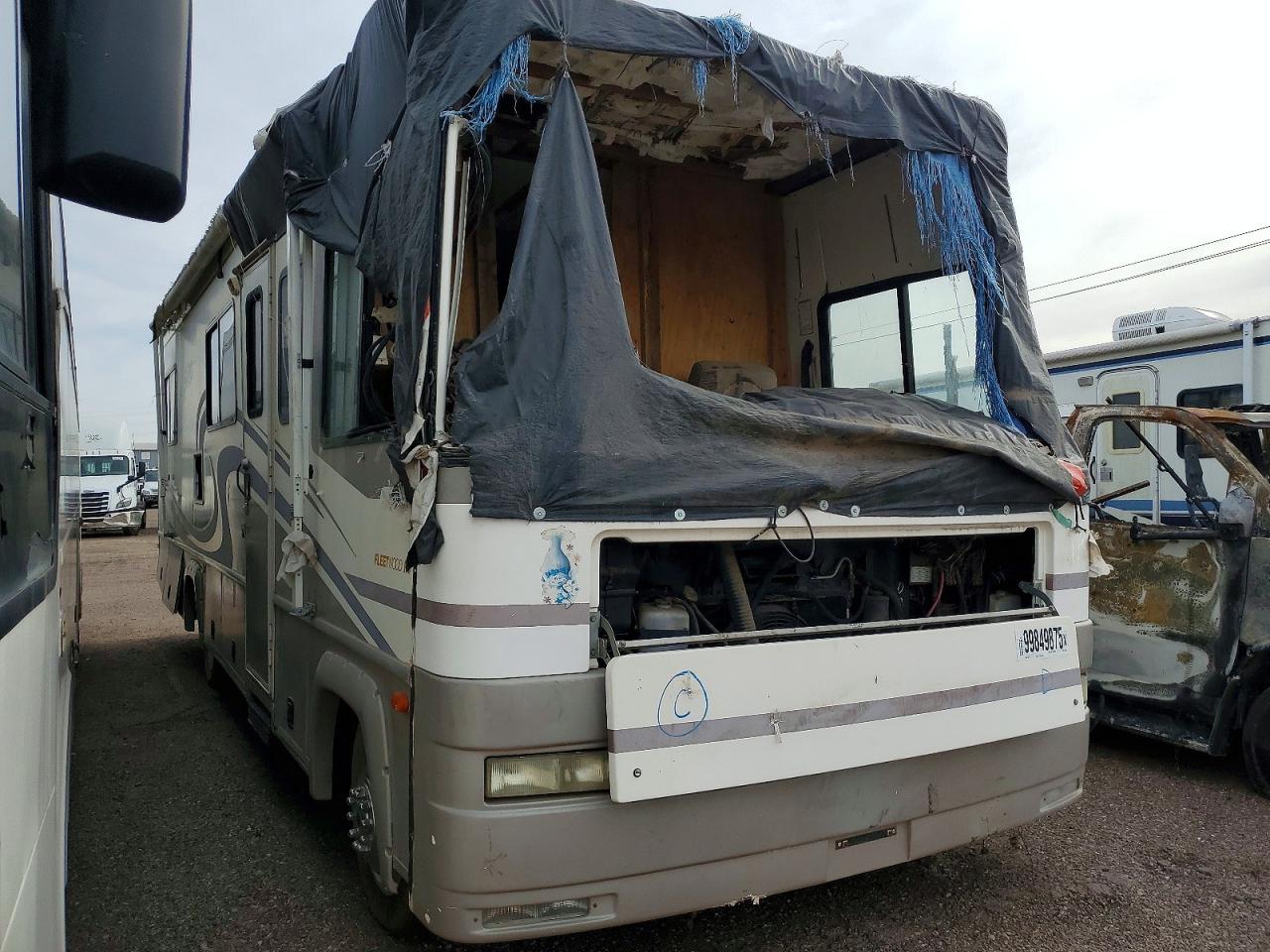 Salvage Workhorse Motorhome Image