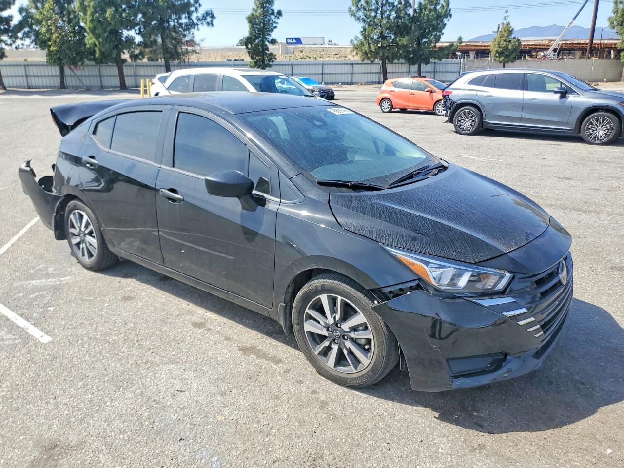 Nissan Versa S