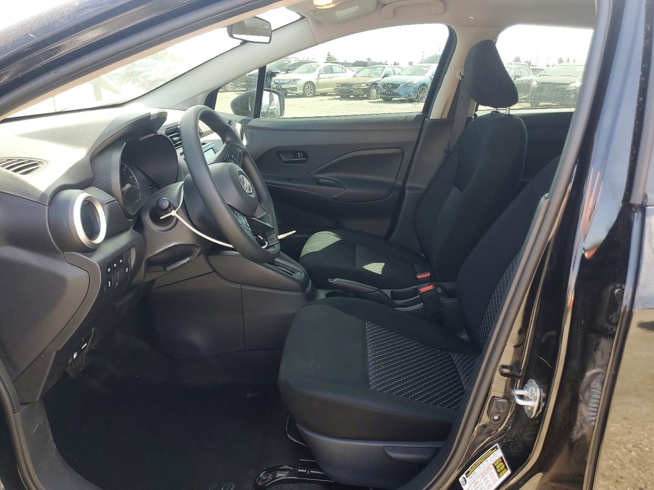 Nissan Versa S