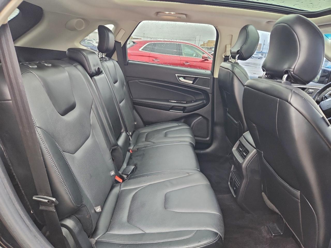 Ford Edge Titanium