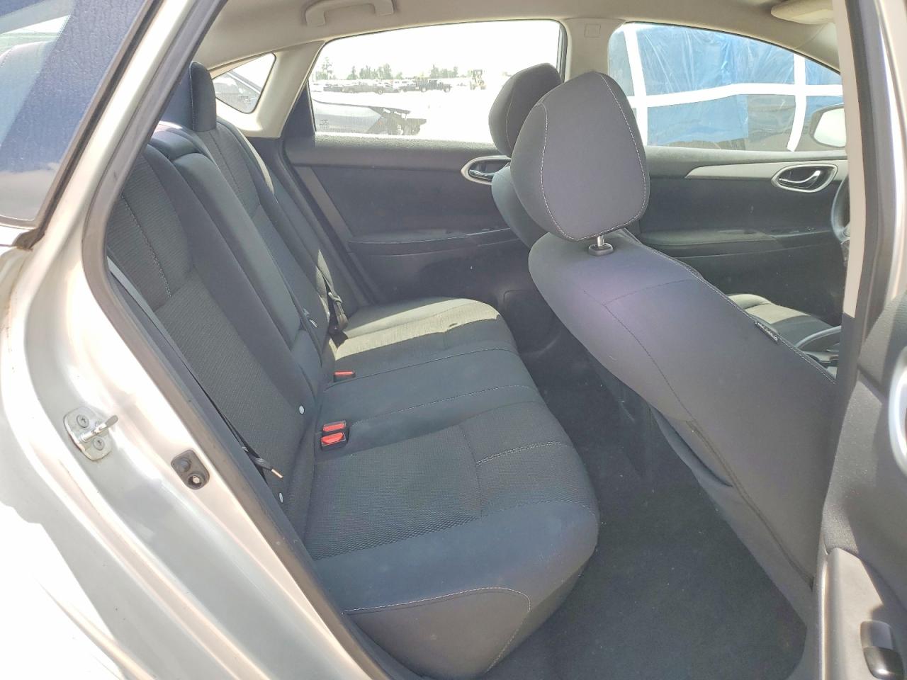 Nissan Sentra S