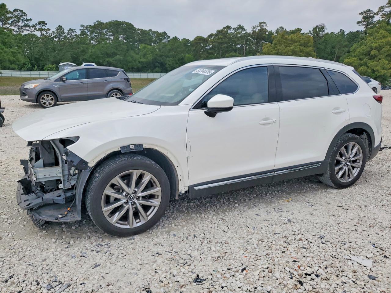 Salvage Mazda Cx Image
