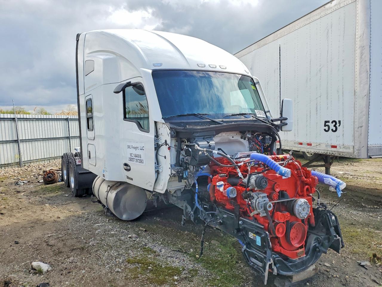Salvage Kenworth Construction Image