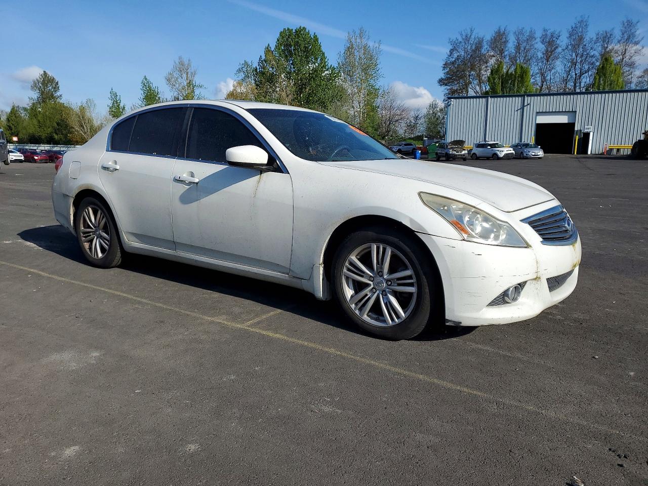 INFINITI G37 Base