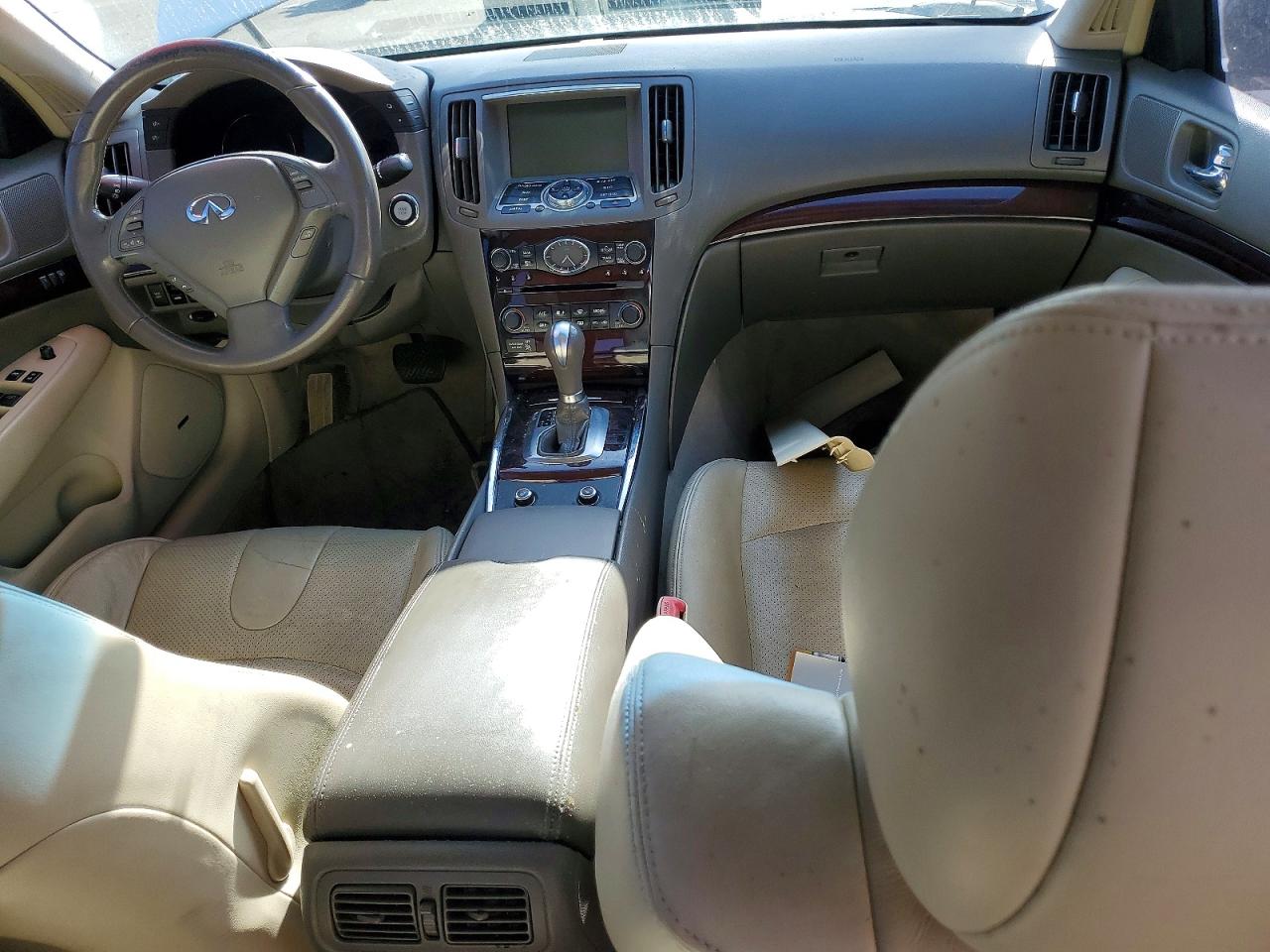 INFINITI G37 Base
