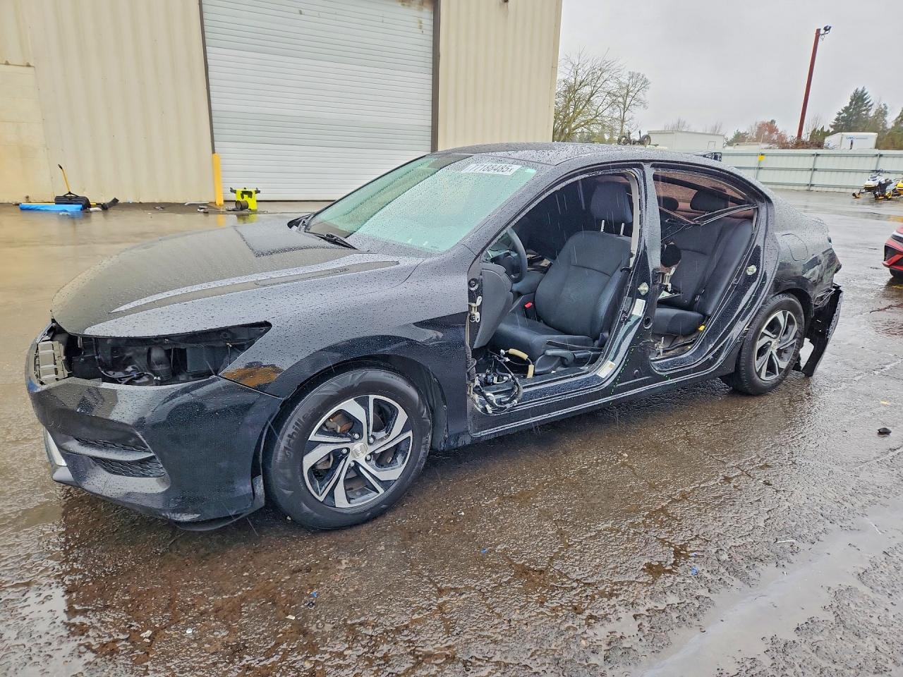 Salvage Honda Accord Image