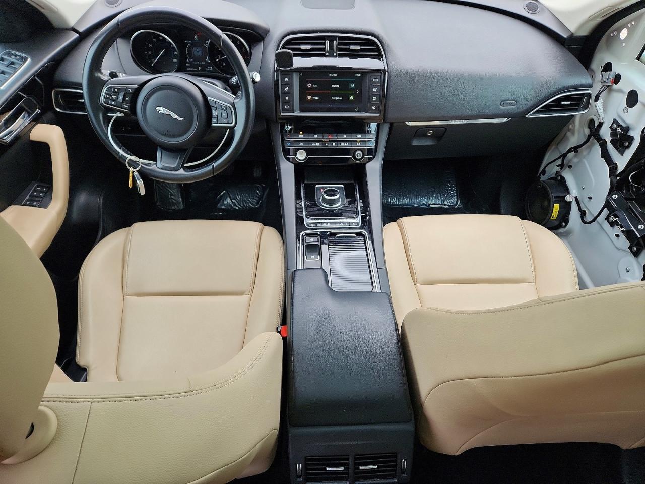 Jaguar F-PACE Premium