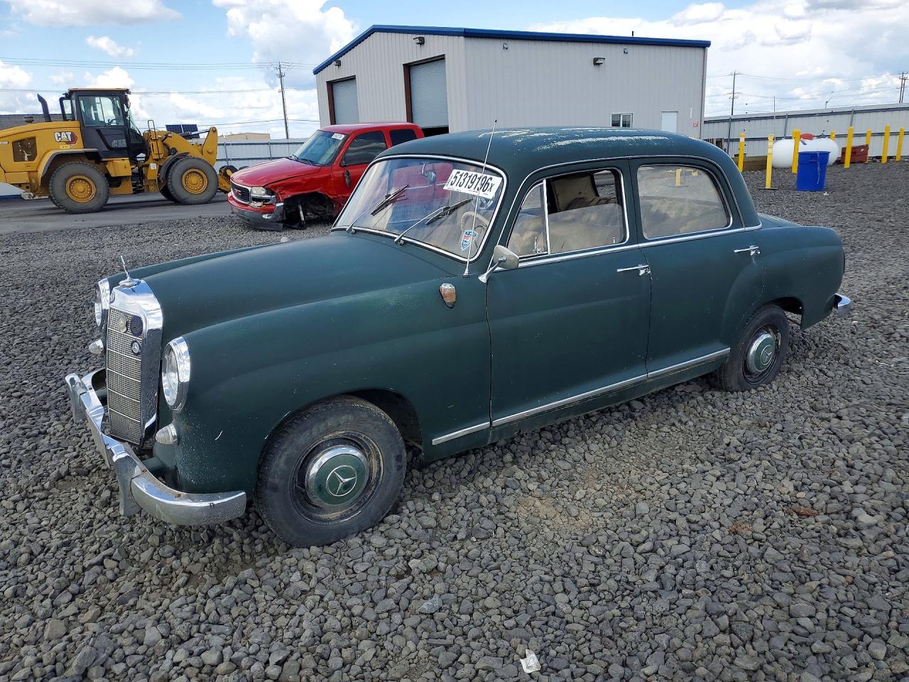 Salvage Mercedes-Benz 190-Class Image