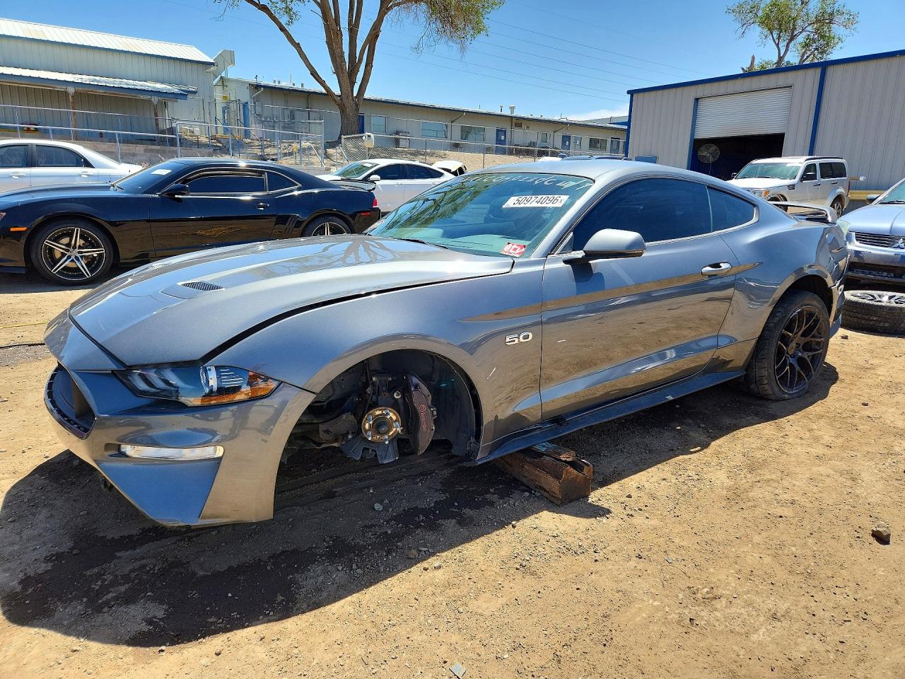 Salvage Ford Mustang Image