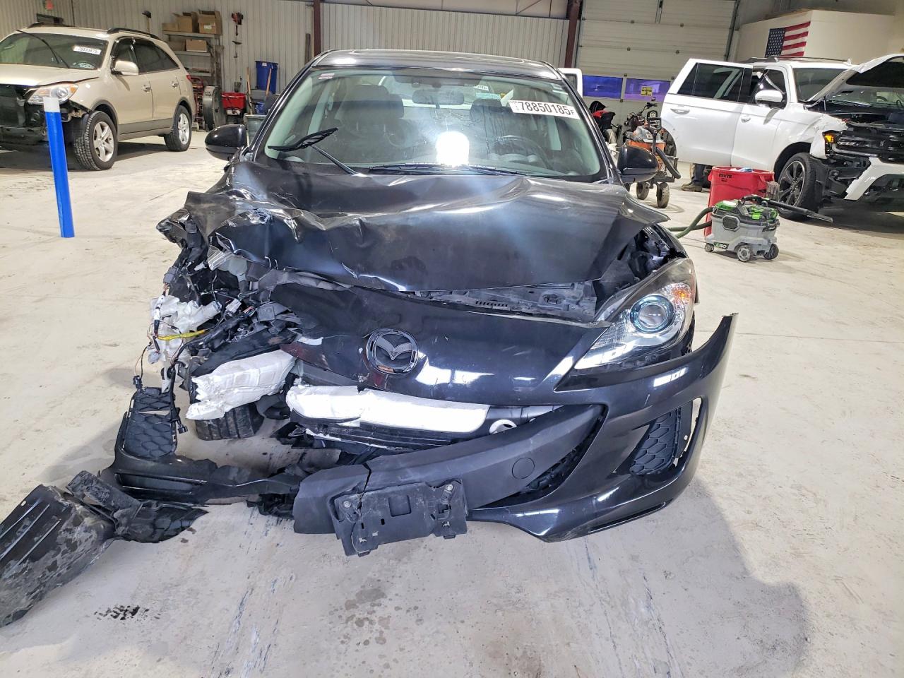 Mazda 3 I