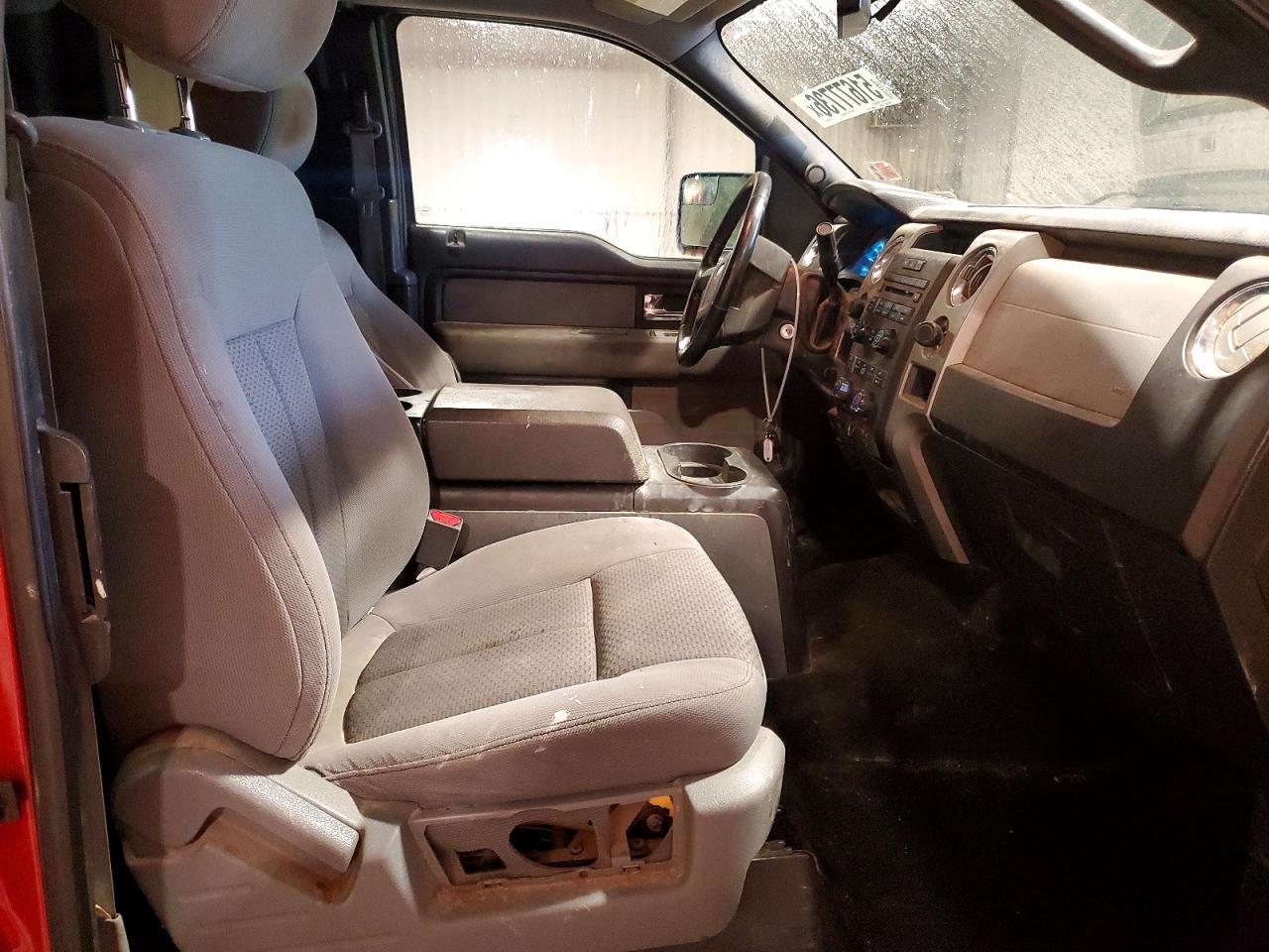 Ford F-150 Super Cab