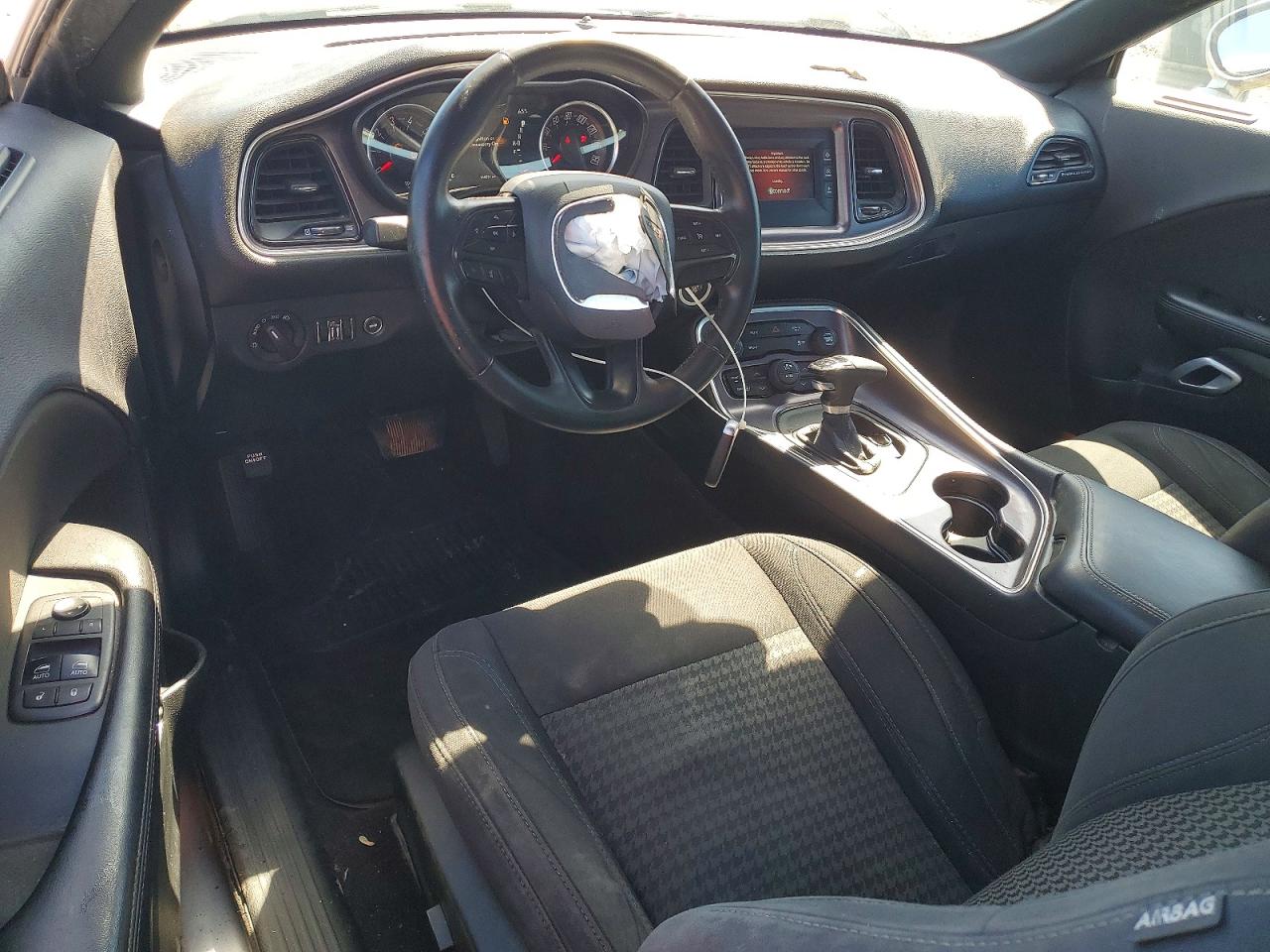 Dodge Challenger Sxt