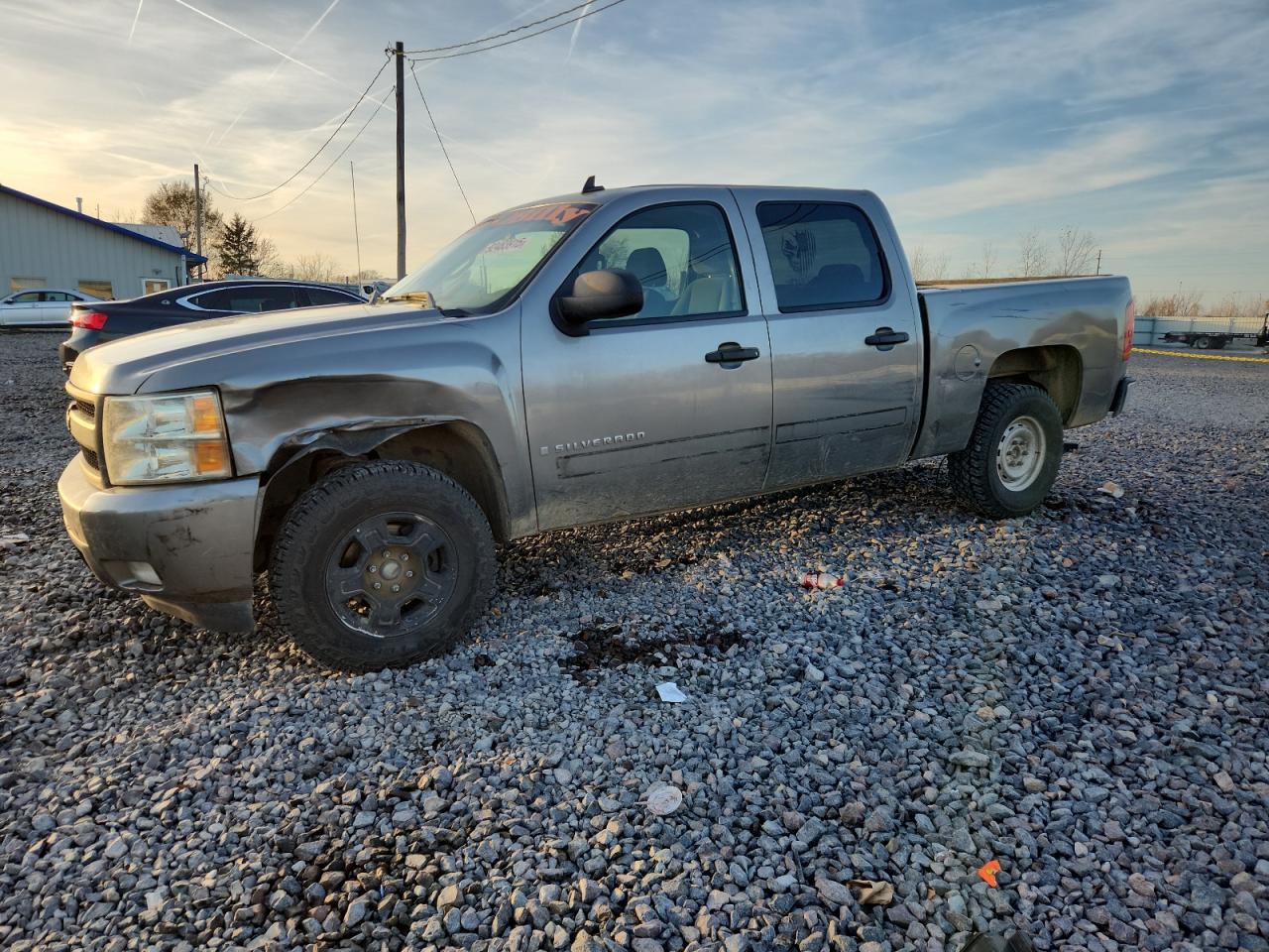 Salvage Chevrolet Silverado Image