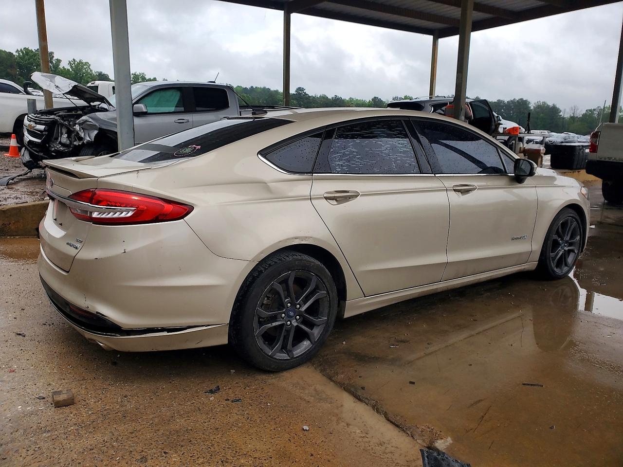 Ford Fusion Se Hybrid