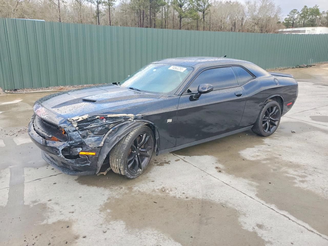 Salvage Dodge Challenger Image
