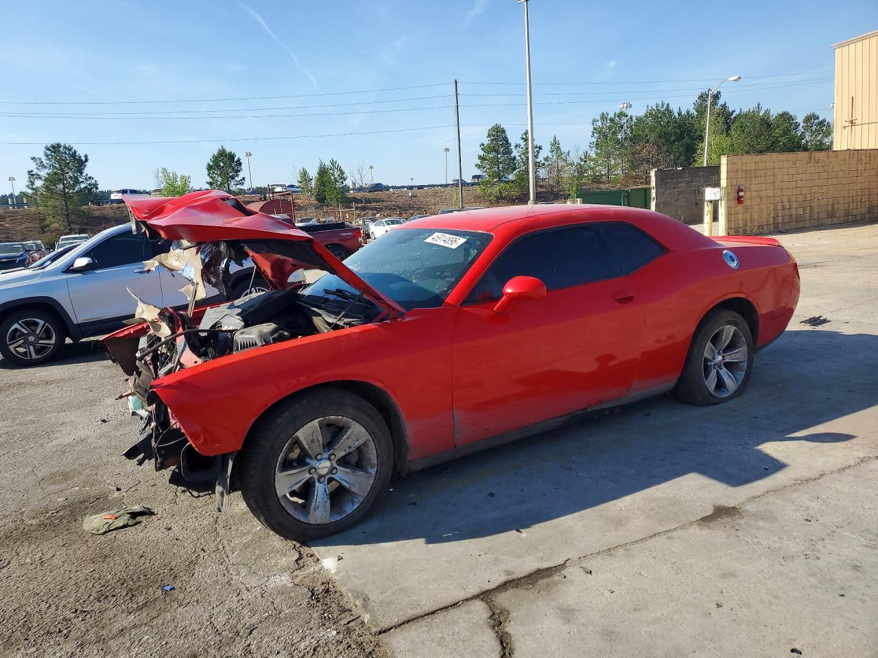 Salvage Dodge Challenger Image