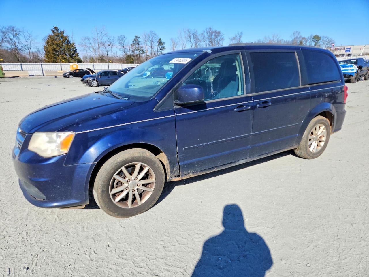 Salvage Dodge Caravan Image