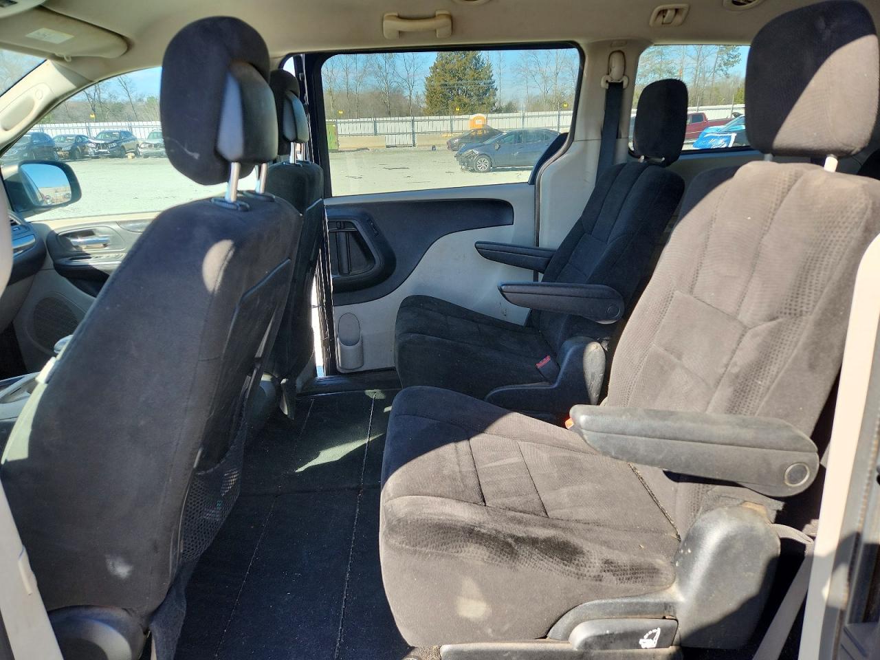 Dodge Caravan Sxt