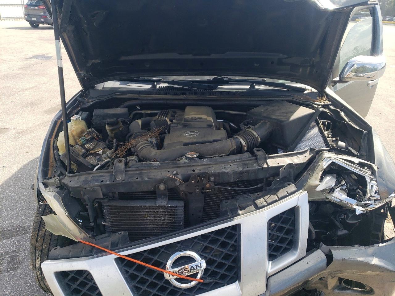 Nissan Frontier Desert Runner