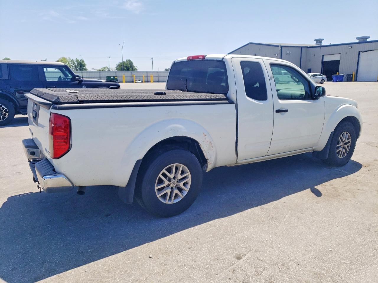 Nissan Frontier Sv V6