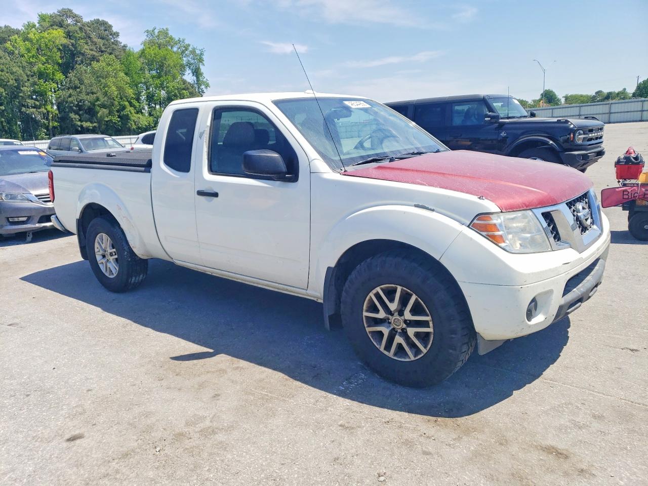 Nissan Frontier Sv V6