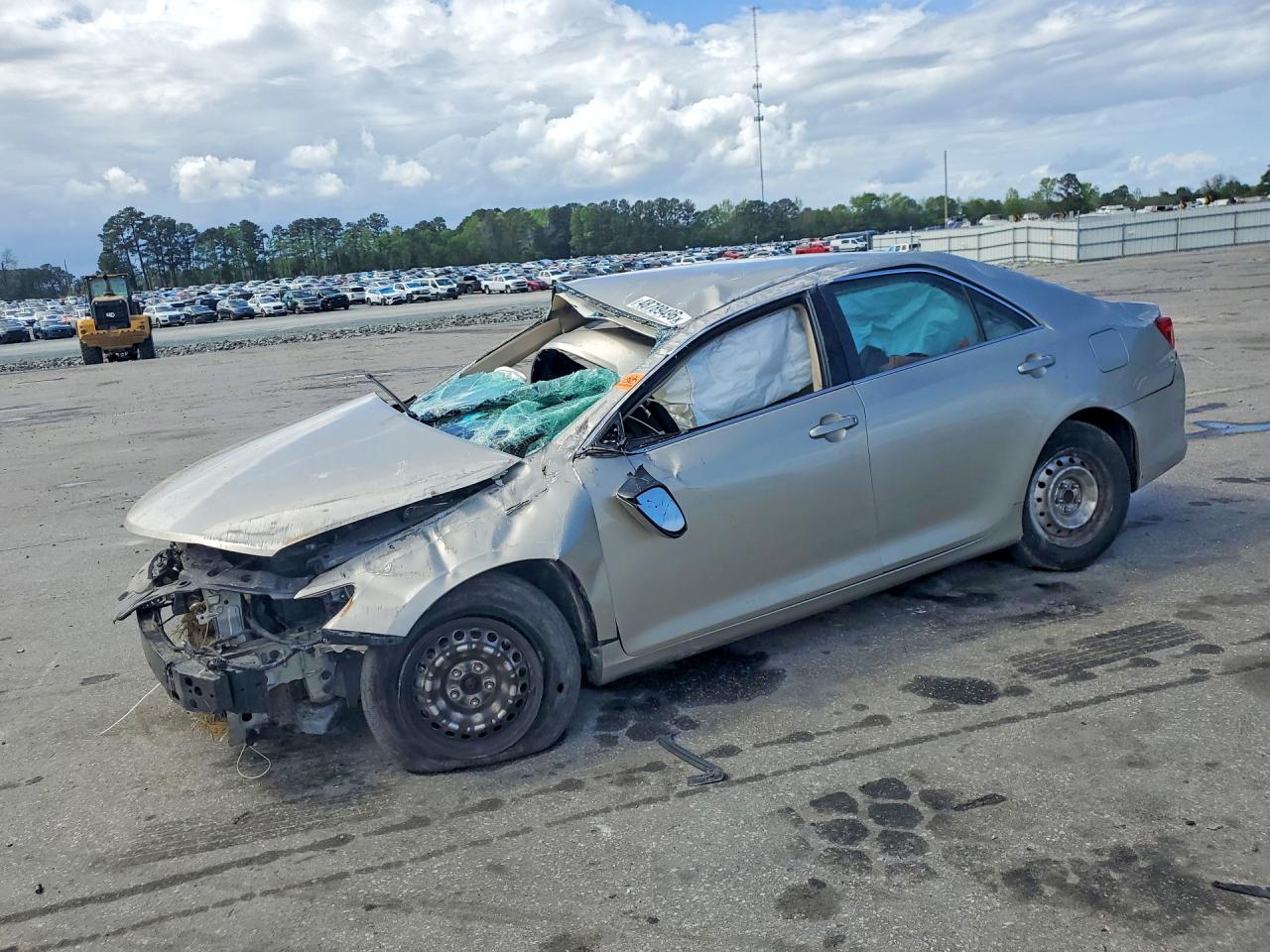 Salvage Toyota Camry Image