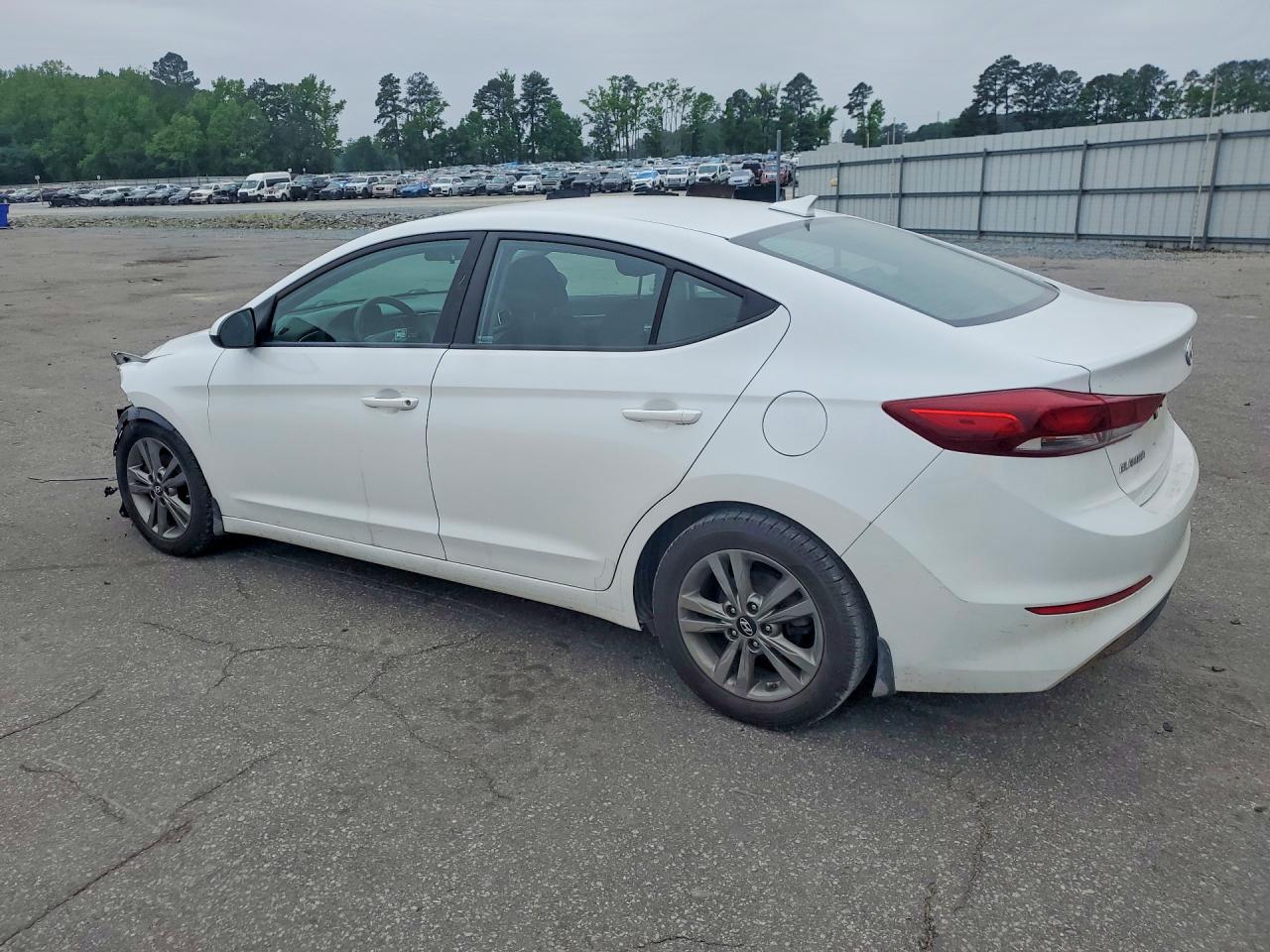 Hyundai ELANTRA Sel