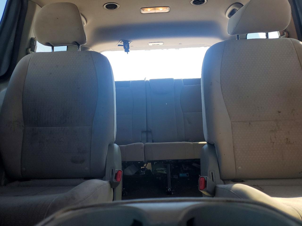 Kia Sedona Lx