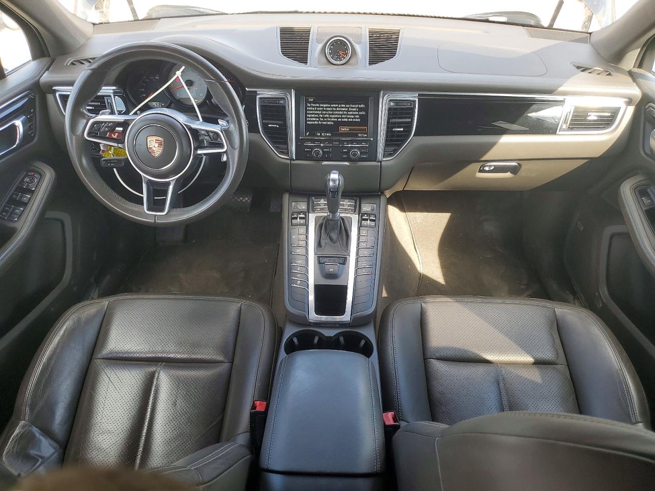 Porsche Macan S