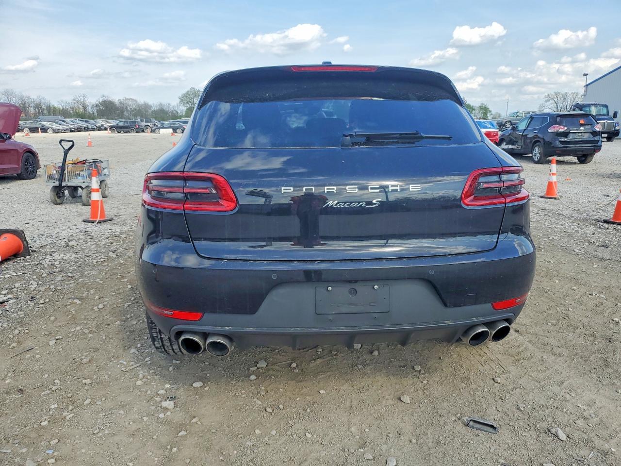 Porsche Macan S