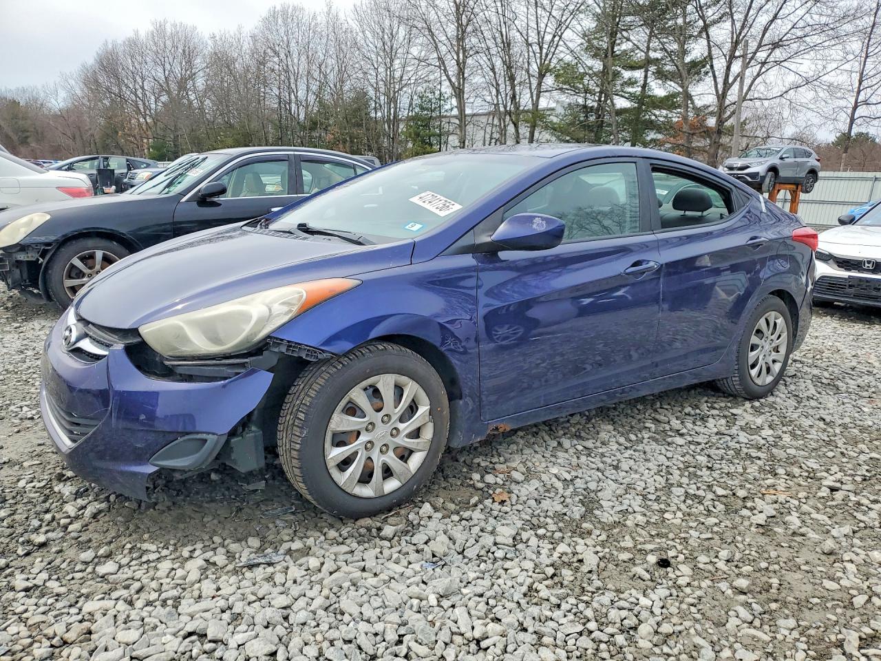 Salvage Hyundai ELANTRA Image