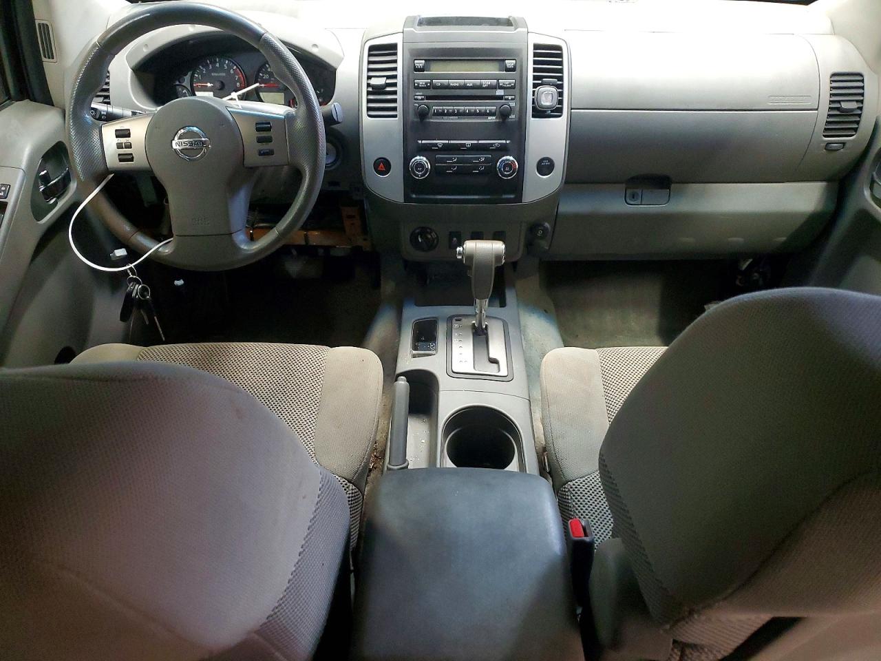Nissan Frontier S