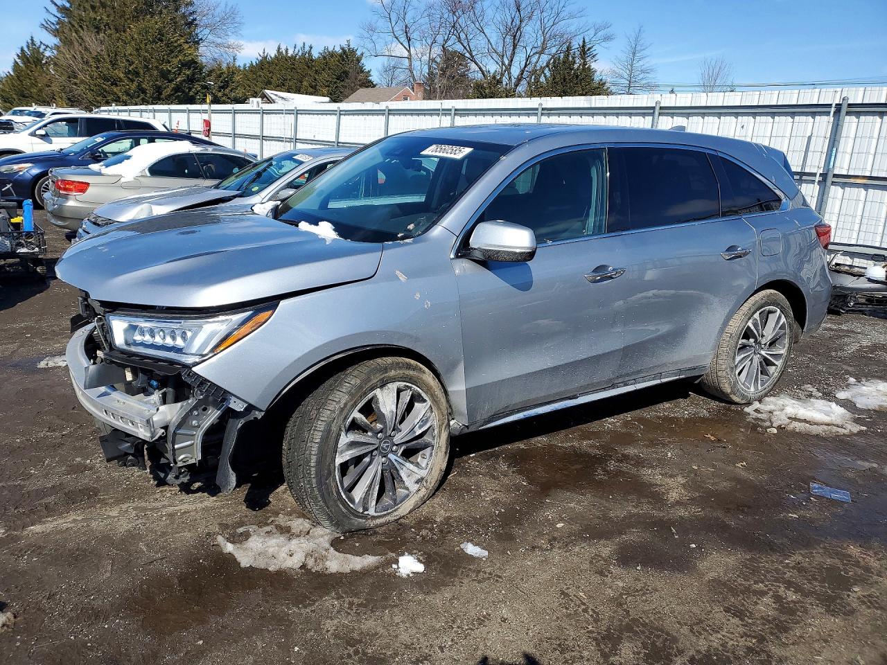 Salvage Acura MDX Image
