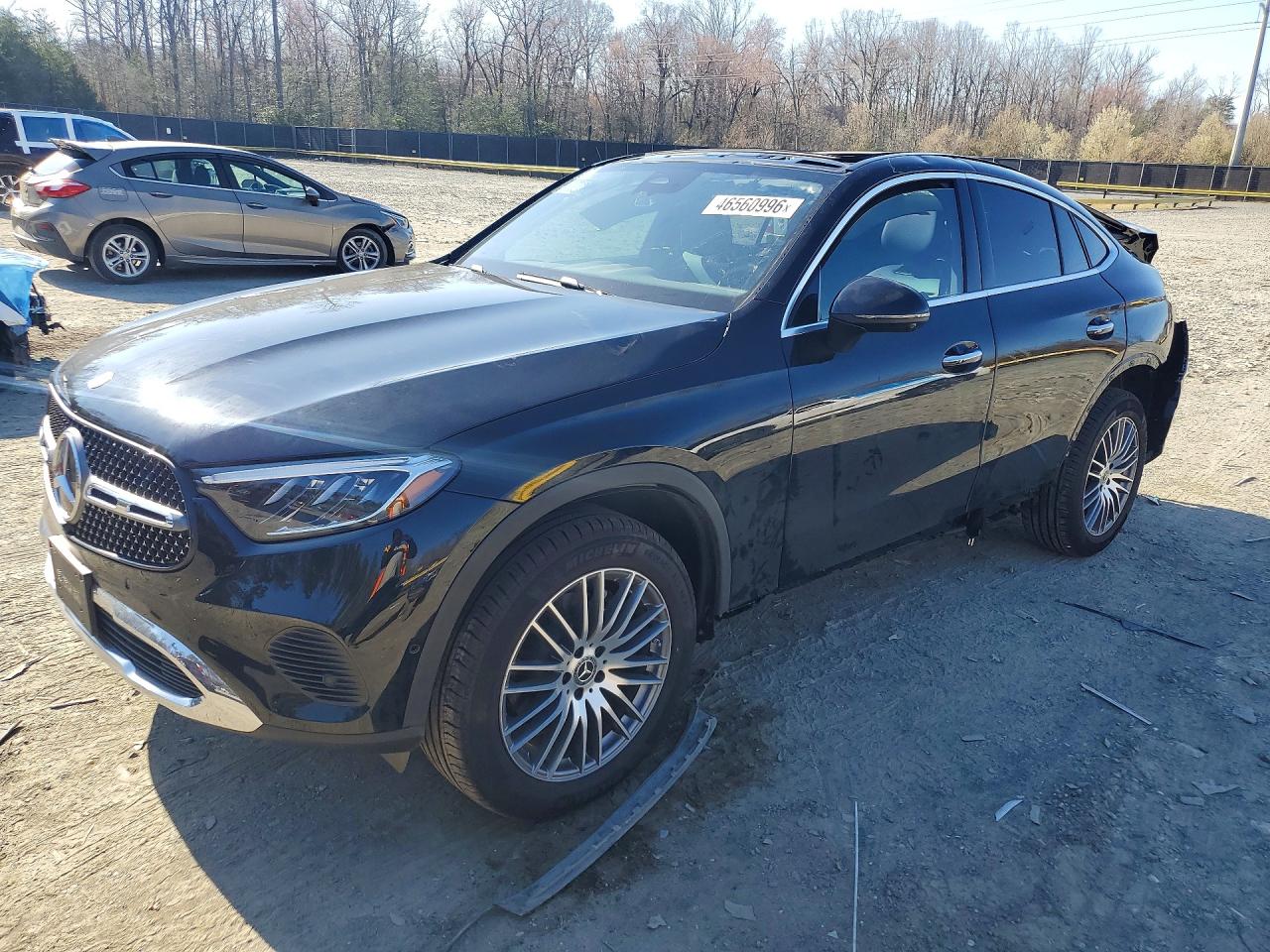 Salvage Mercedes-Benz GLC Image